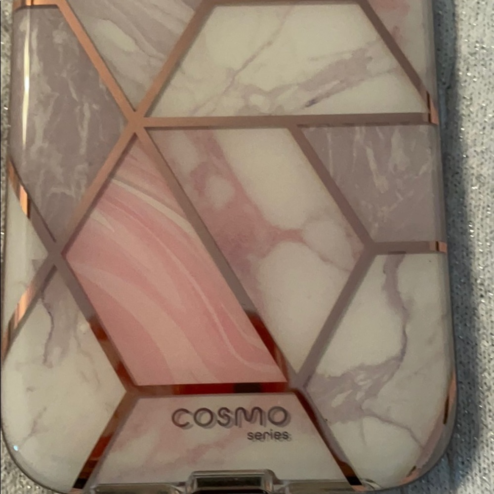 Iphone Xr Case - image 4